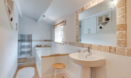 3 Bed in Bainbridge 9