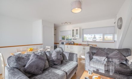 2 Bed in Abersoch 2