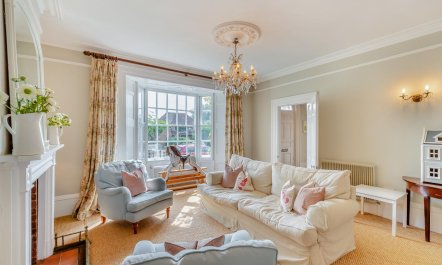 6 Bed in Appledore 8