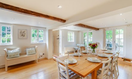 6 Bed in Appledore 3