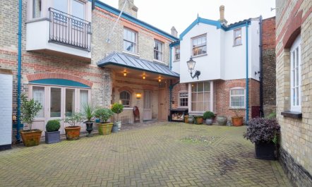 4 Bed in Southwold 3
