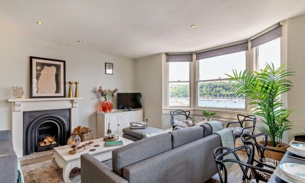 3 Bed in Dartmouth 2