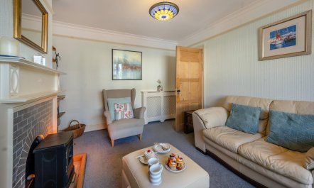 2 Bed in Southwold 7