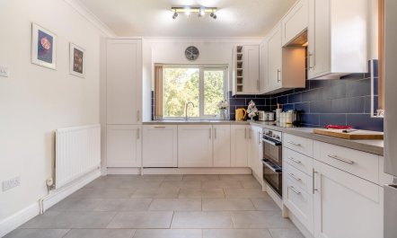 3 Bed in Knodishall 5