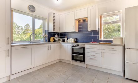 3 Bed in Knodishall 1