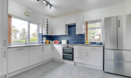 3 Bed in Knodishall 3