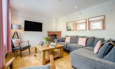 4 Bed in St. Merryn 3