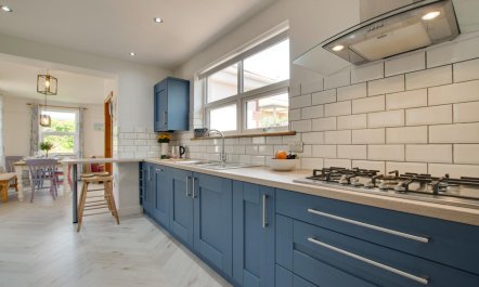 4 Bed in St. Merryn 1