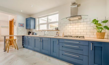 4 Bed in St. Merryn 4
