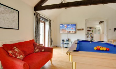 5 Bed in Docking 7