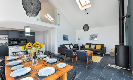 4 Bed in Aberdaron 2