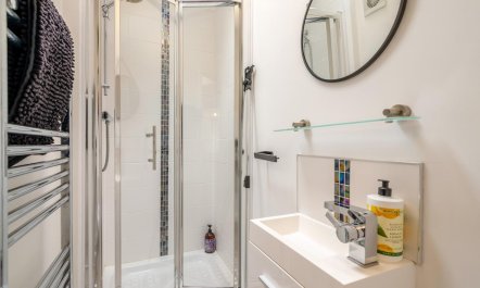 3 Bed in Whitby 5