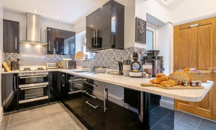 3 Bed in Whitby 7