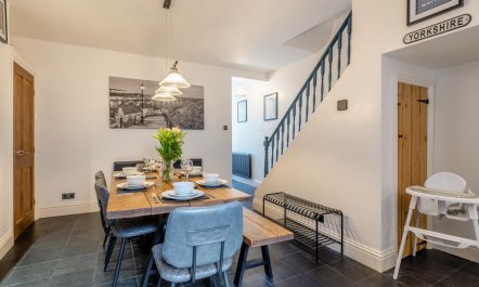 3 Bed in Whitby 9