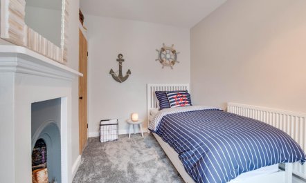 3 Bed in Whitby 9