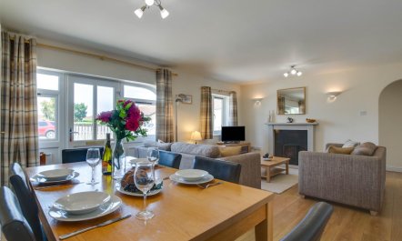 3 Bed in St. Merryn 1