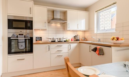 3 Bed in Christchurch 3