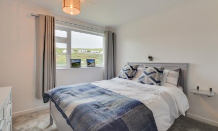 2 Bed in Mawgan Porth 8