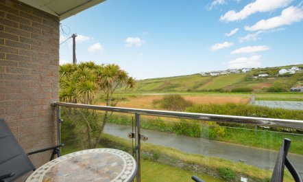 2 Bed in Mawgan Porth 2