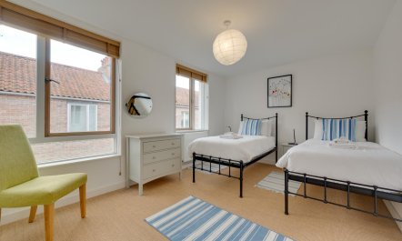 2 Bed in Southwold 9