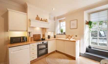 3 Bed in Windermere 5