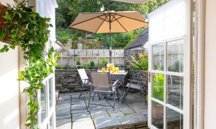 3 Bed in Windermere 3