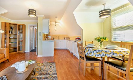 2 Bed in Broad Haven 3