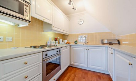 2 Bed in Broad Haven 8