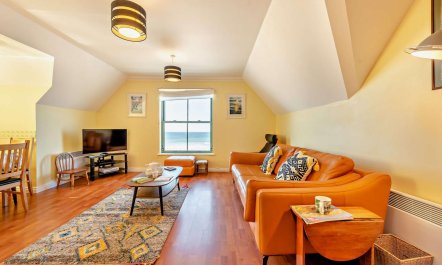 2 Bed in Broad Haven 6