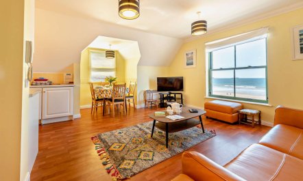 2 Bed in Broad Haven 2