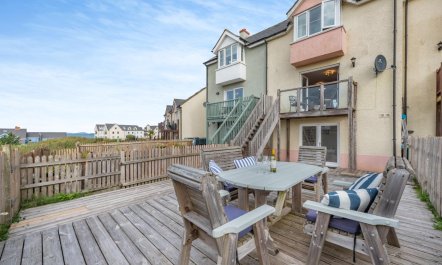 3 Bed in Broad Haven 1