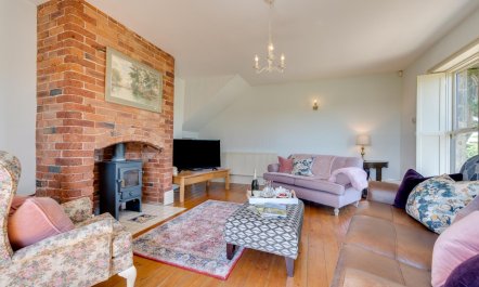 3 Bed in Sutton Scarsdale 4