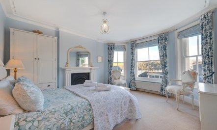 2 Bed in Dartmouth 3