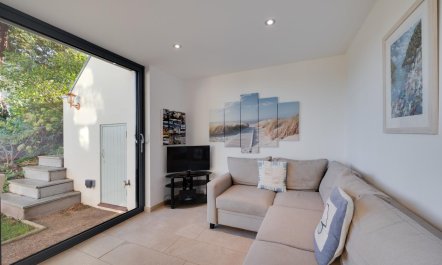 2 Bed in Dartmouth 7