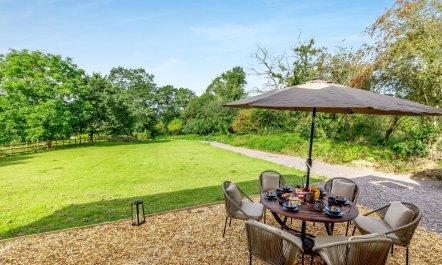 3 Bed in Broadhembury 1