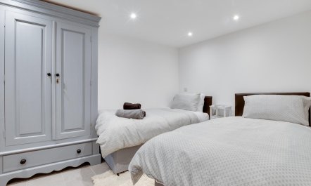 3 Bed in Burtersett 9