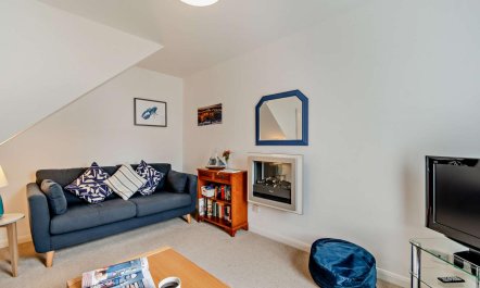 2 Bed in Broad Haven 4