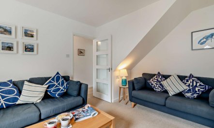 2 Bed in Broad Haven 1