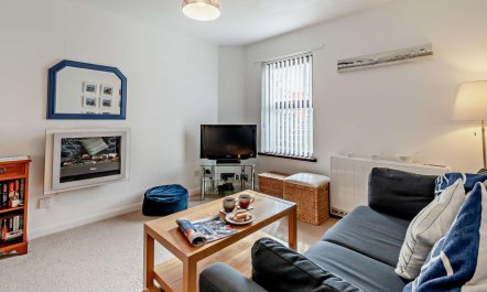 2 Bed in Broad Haven 3