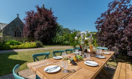 4 Bed in West Down 6