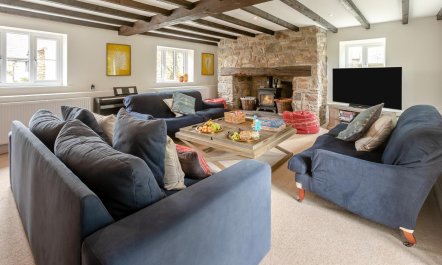 4 Bed in West Down 3