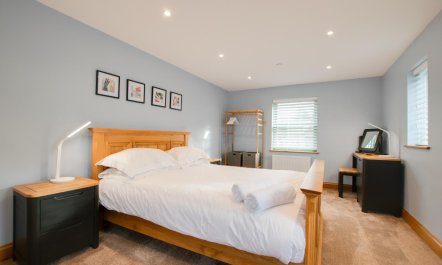 3 Bed in Reynoldston 6