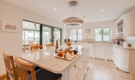 3 Bed in Reynoldston 3