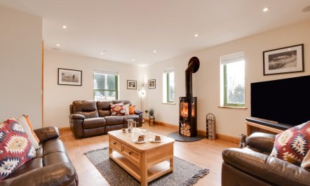 3 Bed in Reynoldston 7