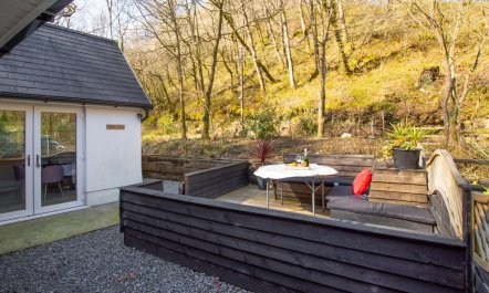 1 Bed in Carmarthen 9