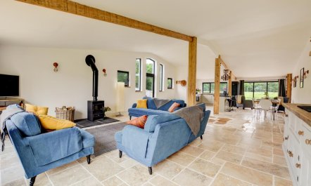 10 Bed in Briston 7