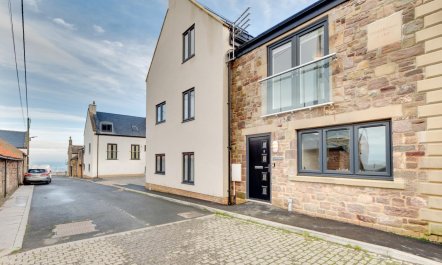 3 Bed in Seahouses
