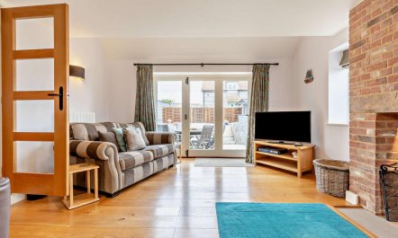 3 Bed in Ringstead 2