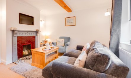 4 Bed in East Runton 3