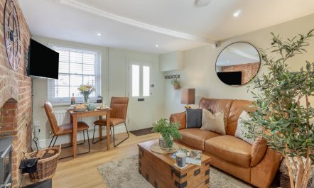 1 Bed in Woodbridge 1